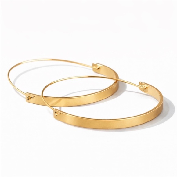 Jewelry - New! Gold Annalise Hoop Earrings (3010) NWOT
